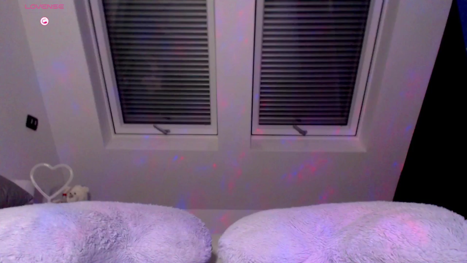 Gallery image thumbnail from Alliciya's myfreecams stream on, 11/15/2025, 18:40 image 12 of 20