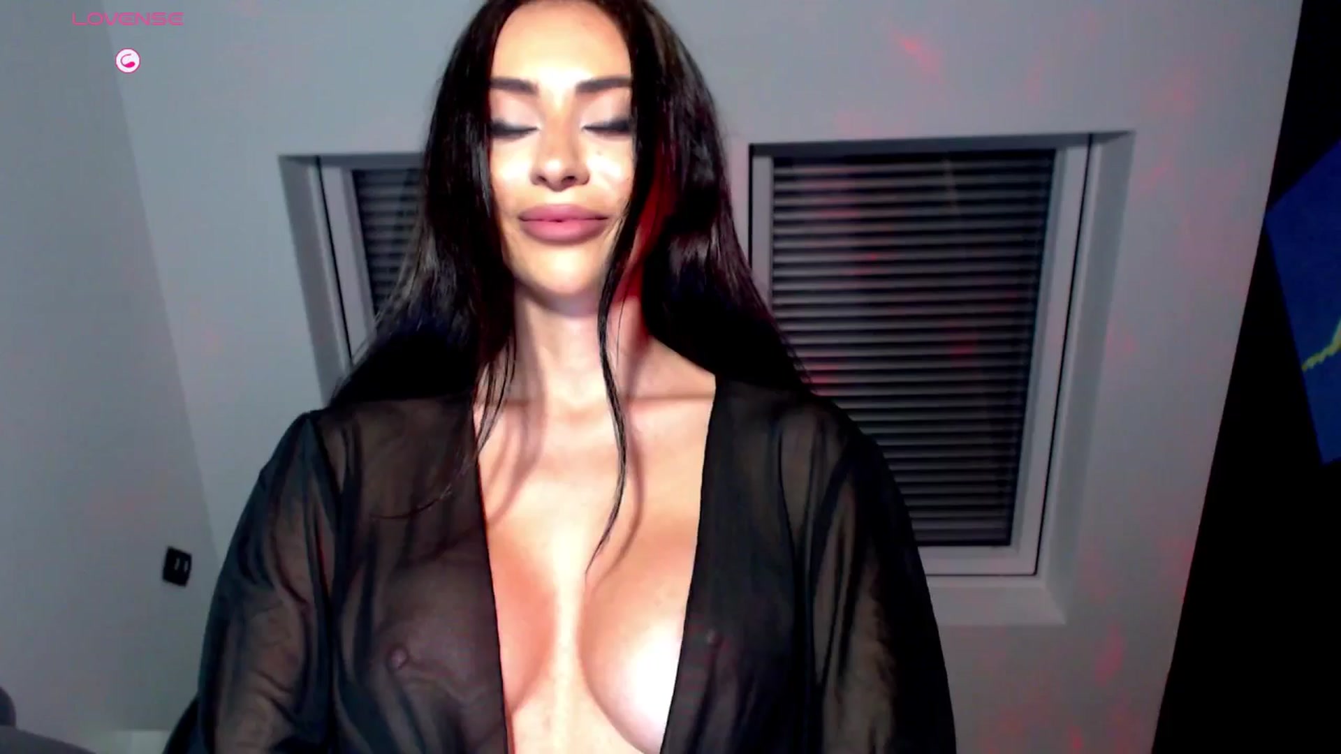 Gallery image thumbnail from Alliciya's myfreecams stream on, 11/16/2025, 20:05 image 3 of 20