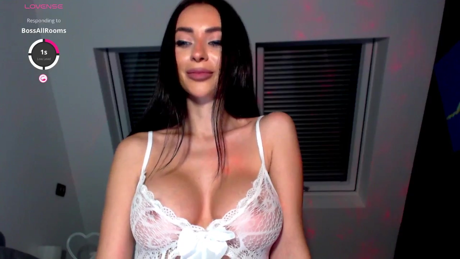Gallery image thumbnail from Alliciya's myfreecams stream on, 11/18/2025, 17:20 image 4 of 20