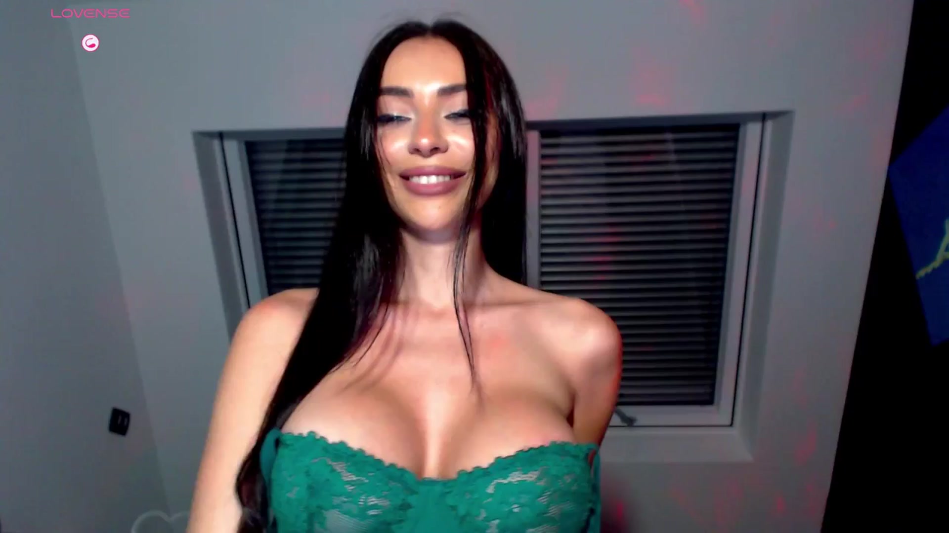 Gallery image thumbnail from Alliciya's myfreecams stream on, 11/20/2025, 20:28 image 7 of 20