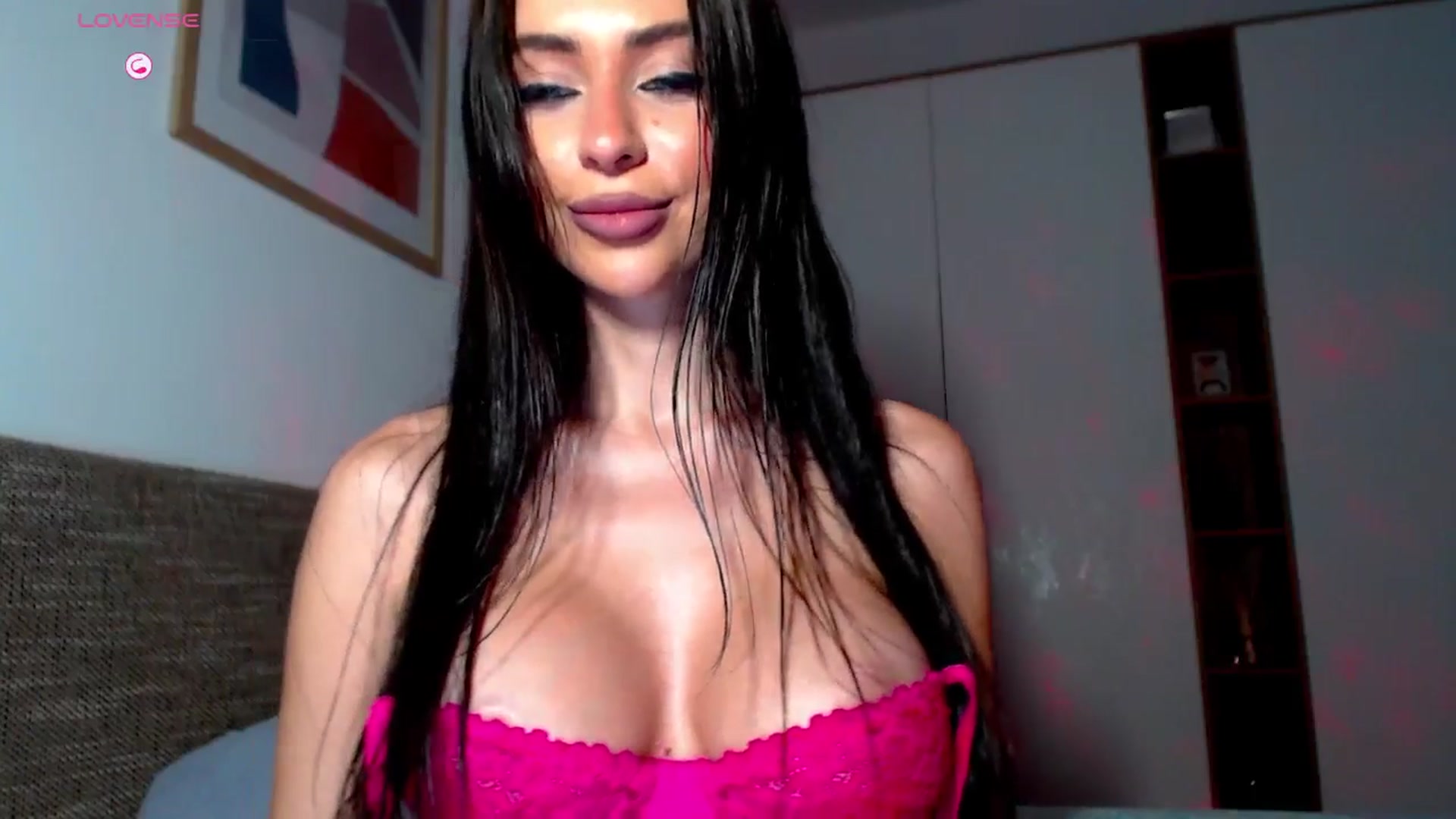 Gallery image thumbnail from Alliciya's myfreecams stream on, 02/05/2026, 22:46 image 5 of 20