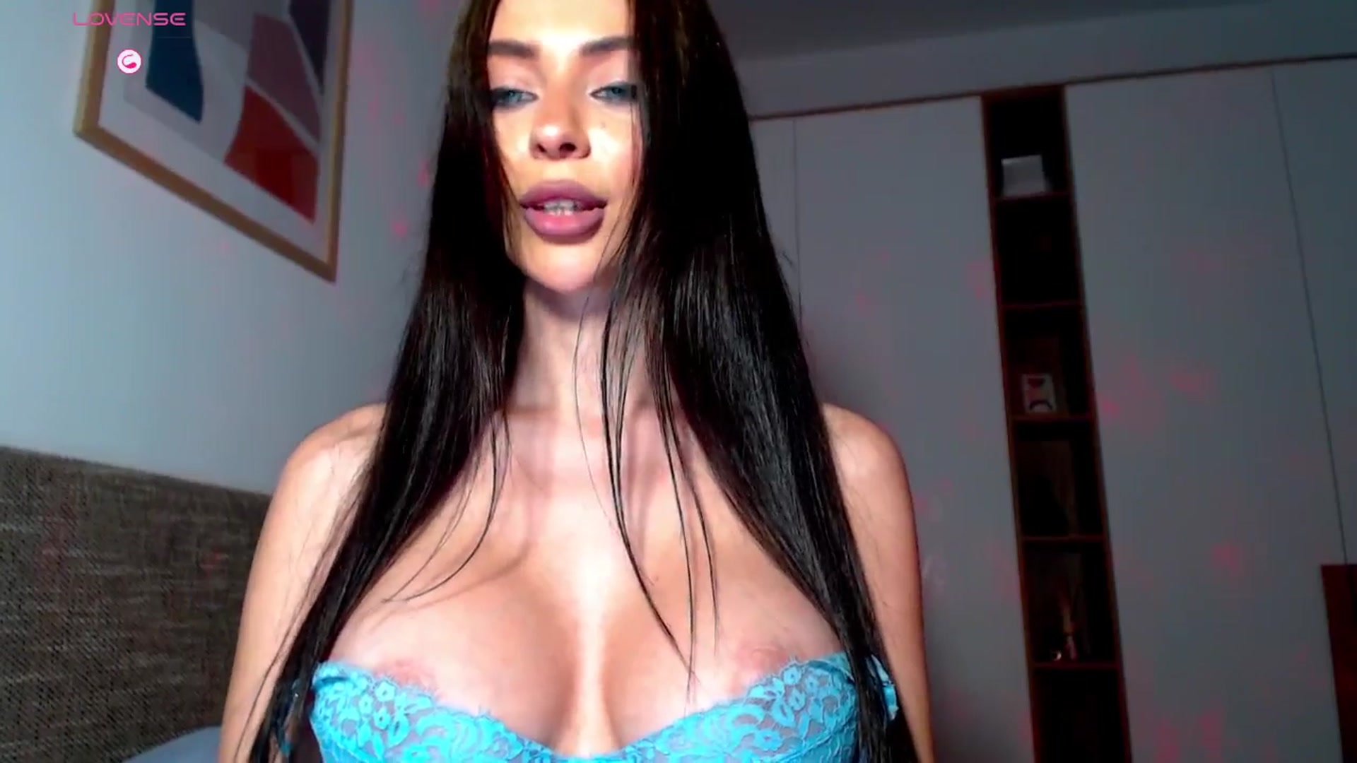 Gallery image thumbnail from Alliciya's myfreecams stream on, 02/20/2026, 22:24 image 17 of 20