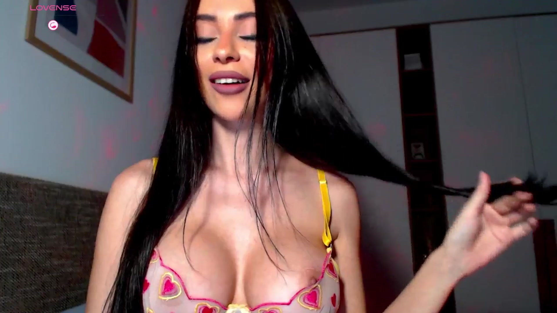 Gallery image thumbnail from Alliciya's myfreecams stream on, 02/25/2026, 19:46 image 9 of 20