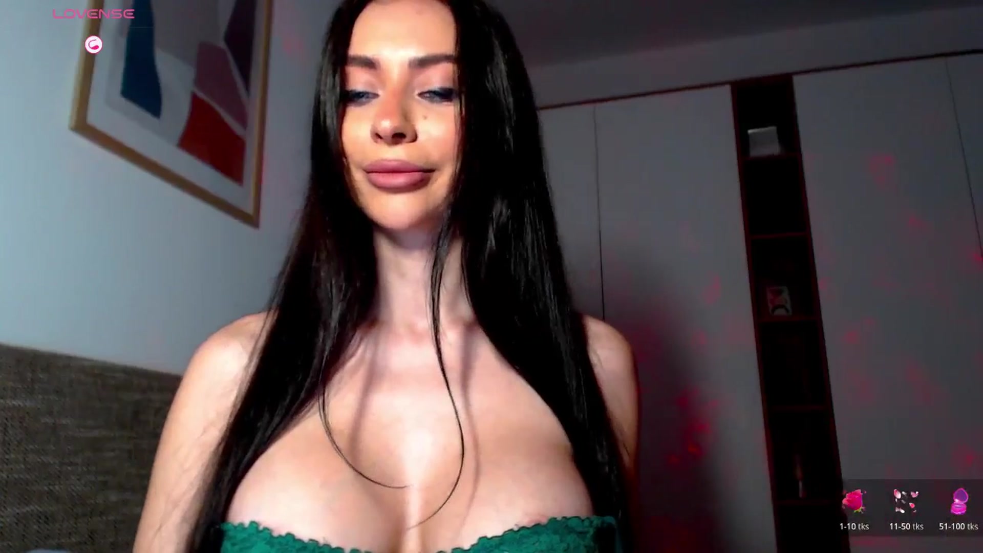 Gallery image thumbnail from Alliciya's myfreecams stream on, 04/01/2026, 15:49 image 13 of 20