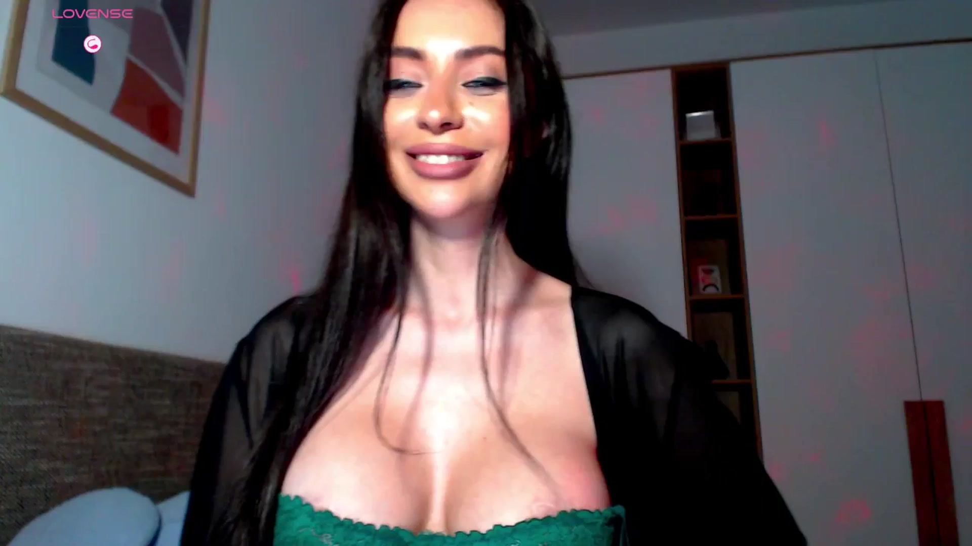 Gallery image thumbnail from Alliciya's myfreecams stream on, 04/01/2026, 19:52 image 12 of 20