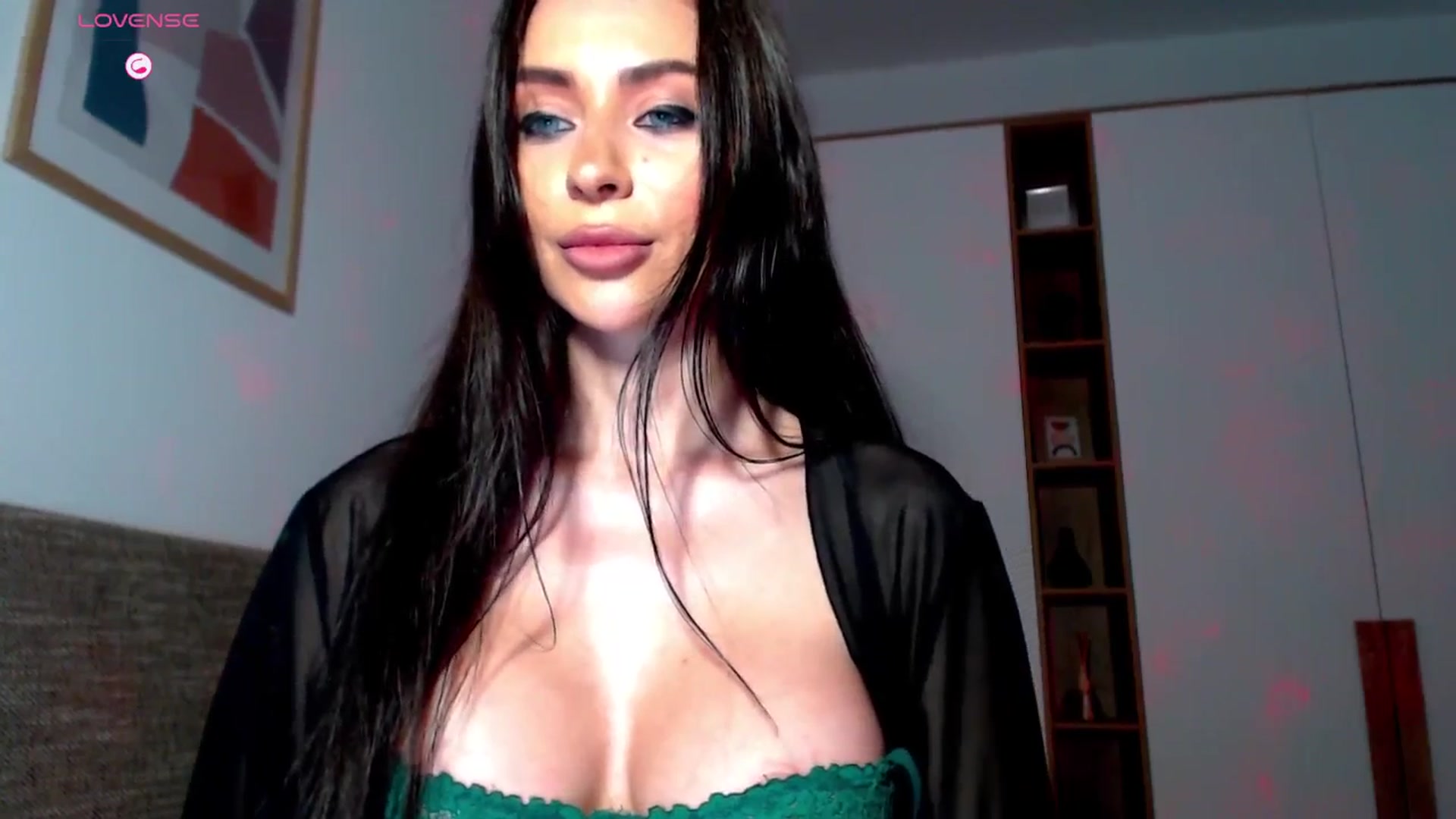 Gallery image thumbnail from Alliciya's myfreecams stream on, 04/01/2026, 21:32 image 2 of 20