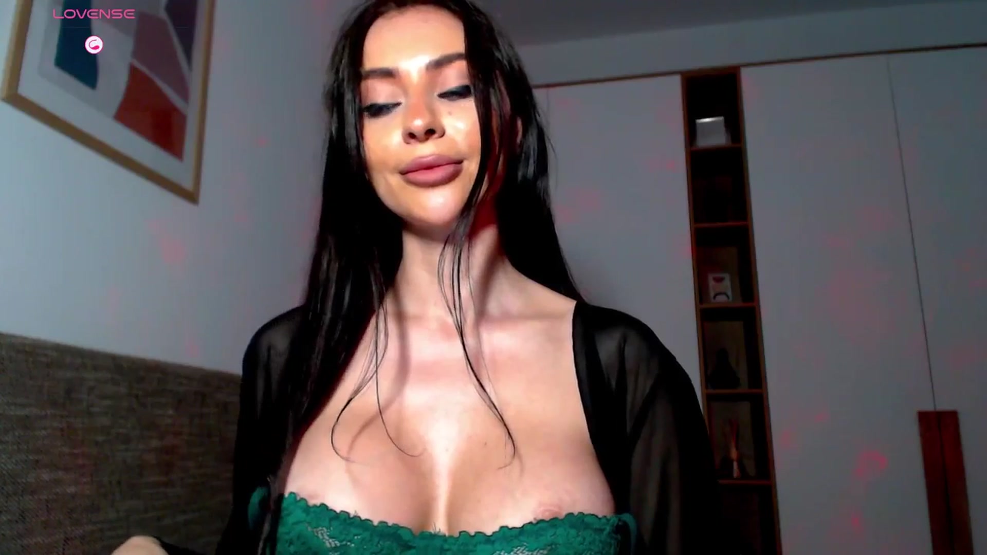 Gallery image thumbnail from Alliciya's myfreecams stream on, 04/01/2026, 21:32 image 7 of 20