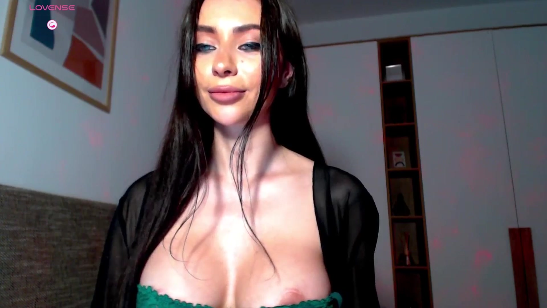 Gallery image thumbnail from Alliciya's myfreecams stream on, 04/01/2026, 21:32 image 5 of 20