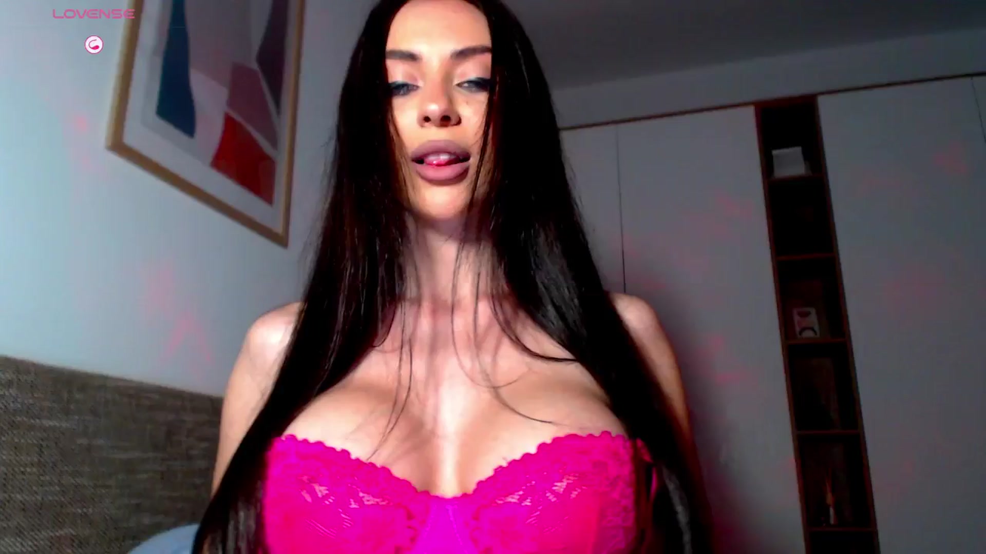 Gallery image thumbnail from Alliciya's myfreecams stream on, 04/07/2026, 18:05 image 5 of 20