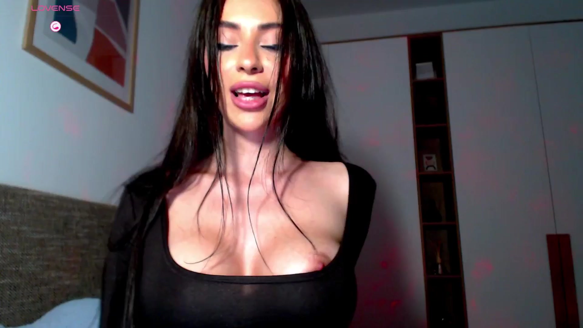 Gallery image thumbnail from Alliciya's myfreecams stream on, 04/12/2026, 16:56 image 1 of 20