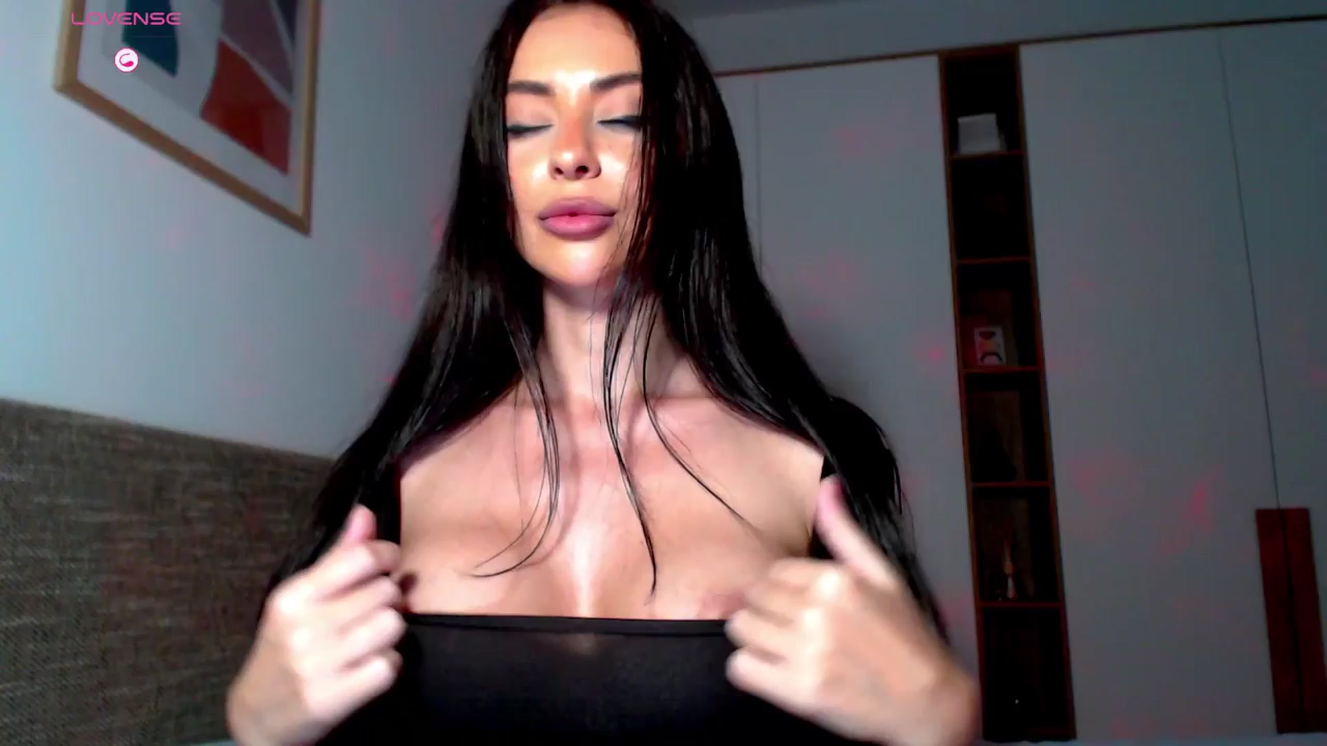 Gallery image thumbnail from Alliciya's myfreecams stream on, 04/12/2026, 21:17 image 1 of 20