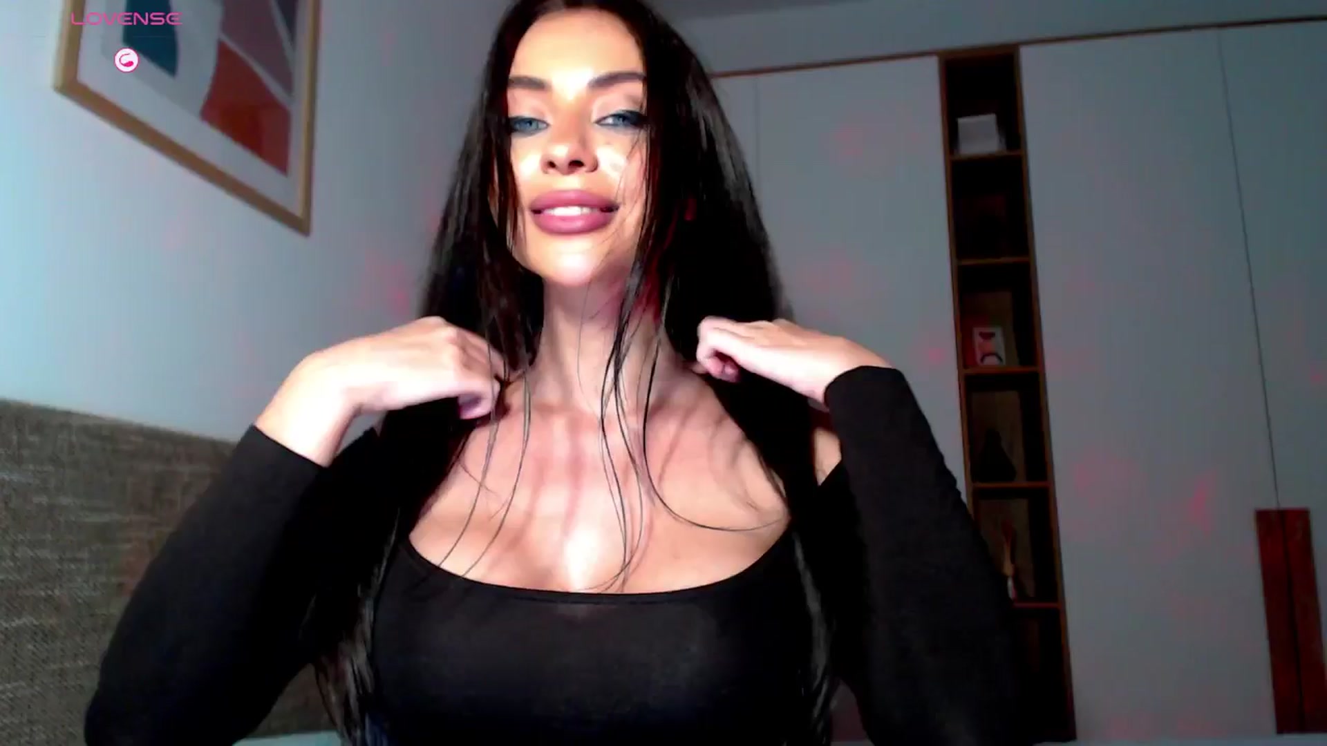 Gallery image thumbnail from Alliciya's myfreecams stream on, 04/12/2026, 21:17 image 14 of 20