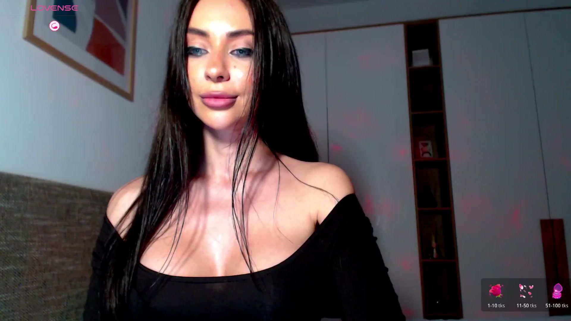 Gallery image thumbnail from Alliciya's myfreecams stream on, 04/12/2026, 21:17 image 17 of 20