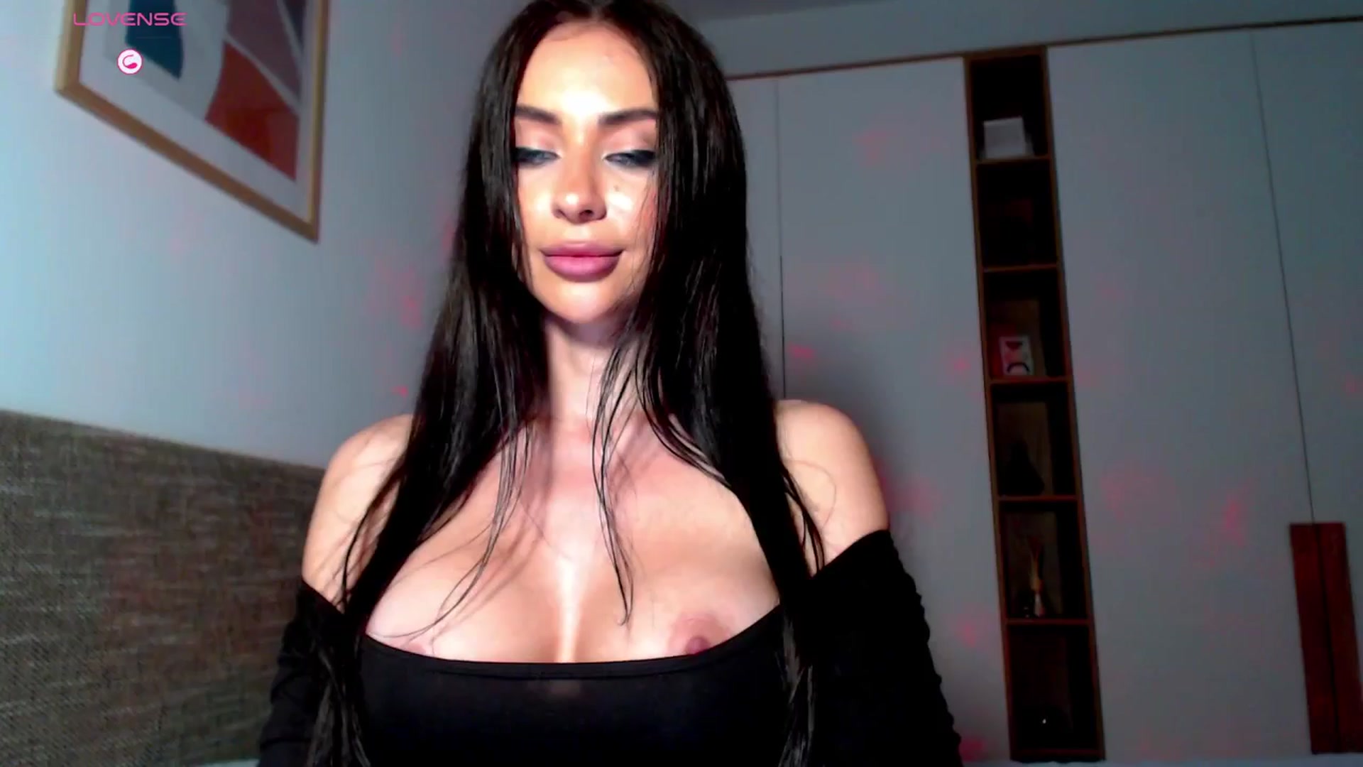 Gallery image thumbnail from Alliciya's myfreecams stream on, 04/12/2026, 21:17 image 13 of 20