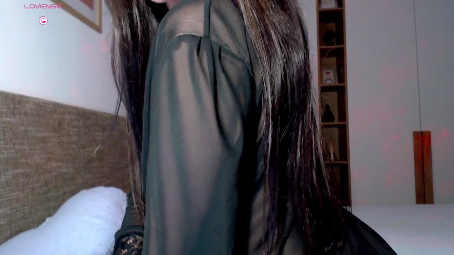 Gallery image thumbnail from Alliciya's myfreecams stream on, 04/19/2026, 16:44 image 2 of 20