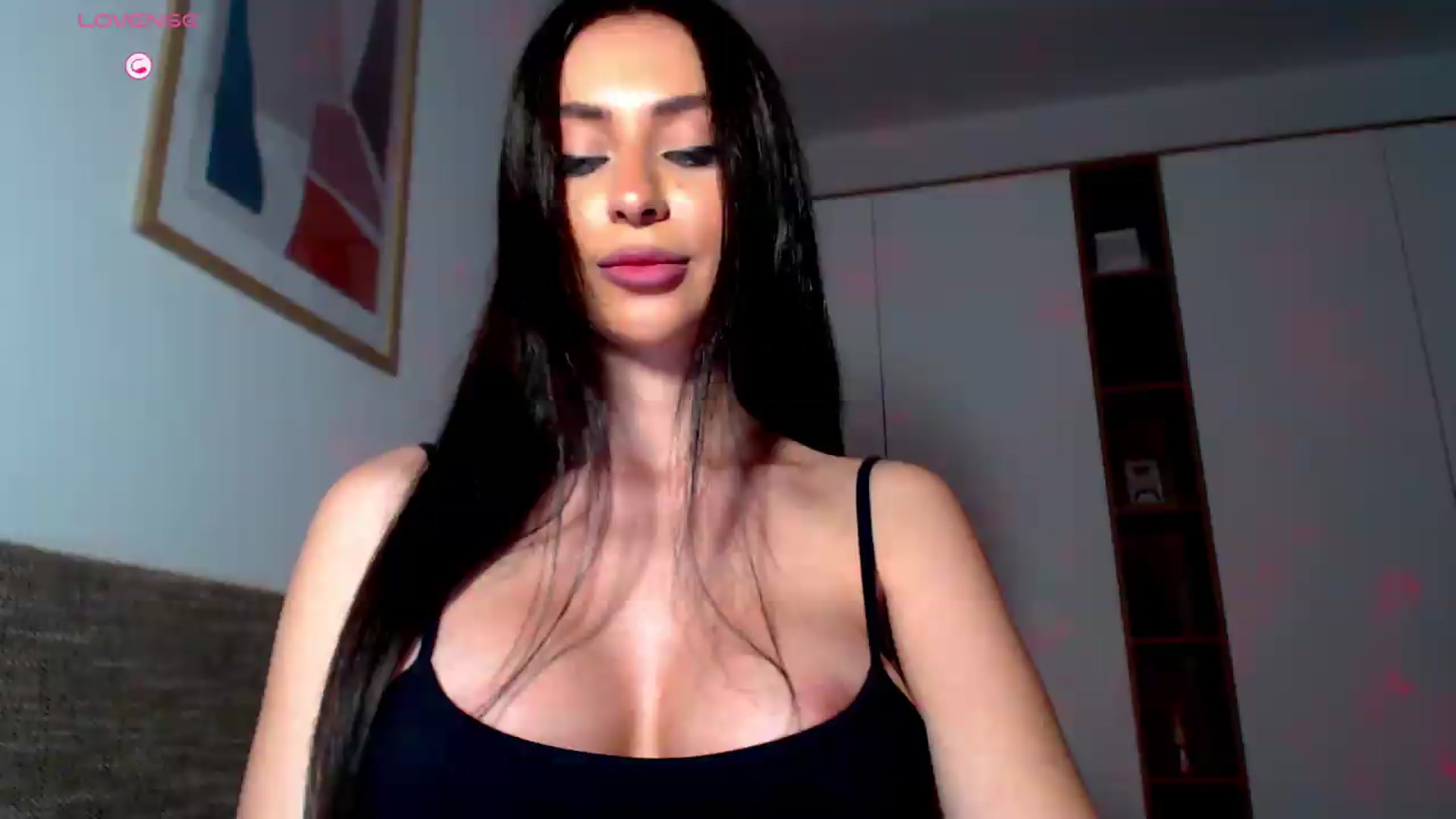 Gallery image thumbnail from Alliciya's myfreecams stream on, 05/06/2026, 18:53 image 7 of 20