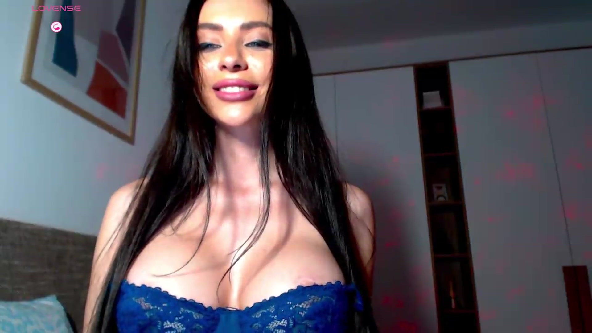 Gallery image thumbnail from Alliciya's myfreecams stream on, 05/07/2026, 20:06 image 16 of 20