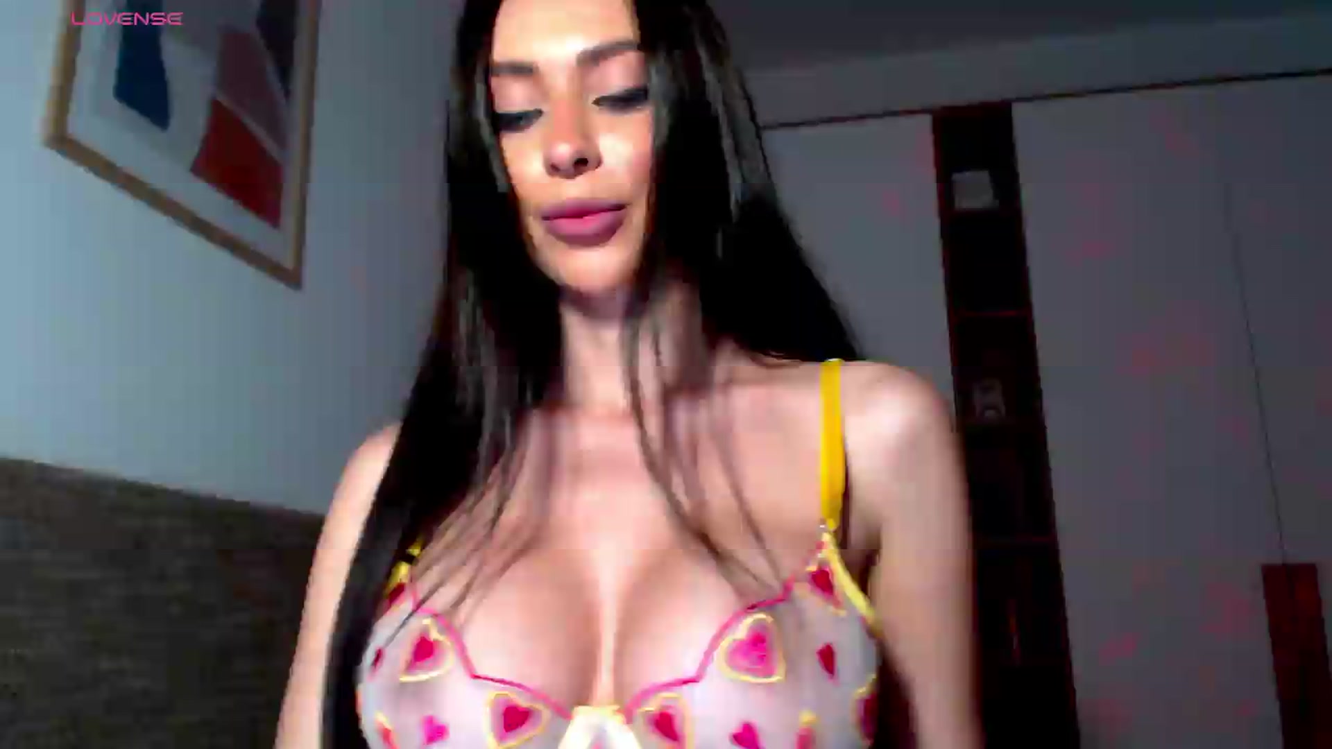 Gallery image thumbnail from Alliciya's myfreecams stream on, 05/14/2026, 18:30 image 8 of 20