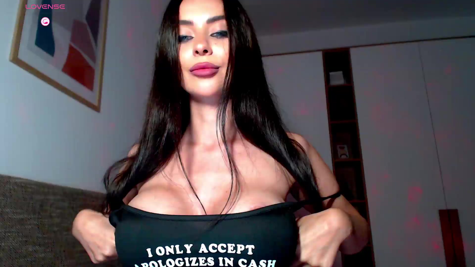 Gallery image thumbnail from Alliciya's myfreecams stream on, 06/05/2026, 18:01 image 17 of 20