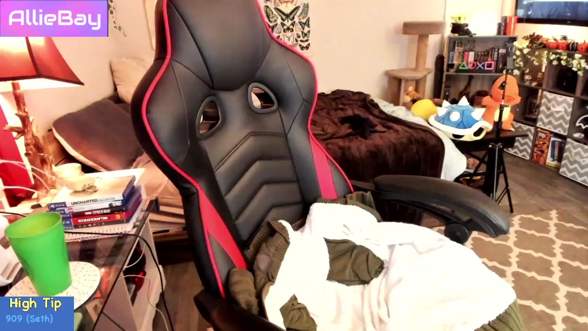 Gallery image thumbnail from AllieBay's myfreecams stream on, 11/16/2022, 07:46 image 6 of 20