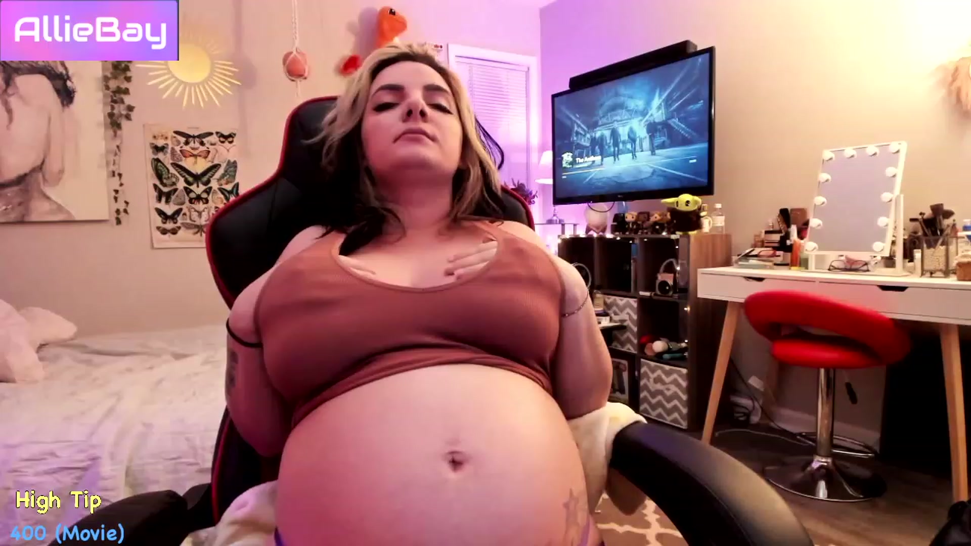 Gallery image thumbnail from AllieBay's myfreecams stream on, 03/03/2023, 05:15 image 10 of 20