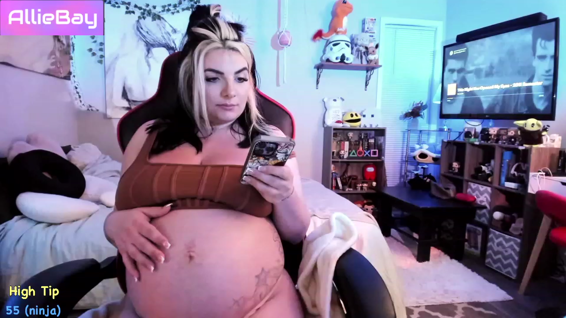 Gallery image thumbnail from AllieBay's myfreecams stream on, 04/20/2023, 03:33 image 7 of 20
