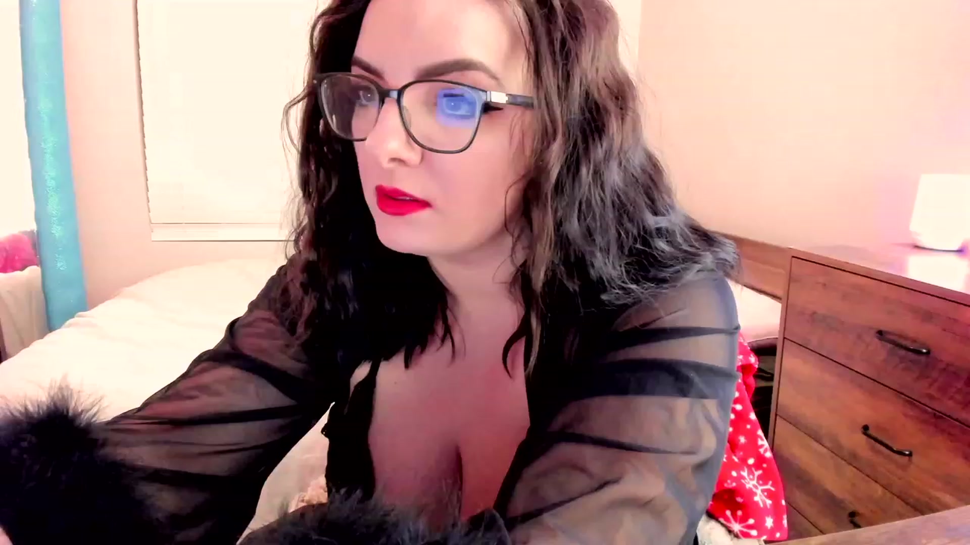 Gallery image thumbnail from AllieBay's myfreecams stream on, 12/10/2023, 02:46 image 8 of 20