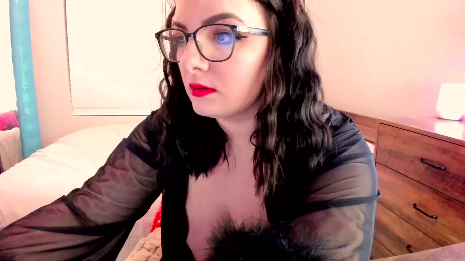 Gallery image thumbnail from AllieBay's myfreecams stream on, 12/10/2023, 02:46 image 2 of 20