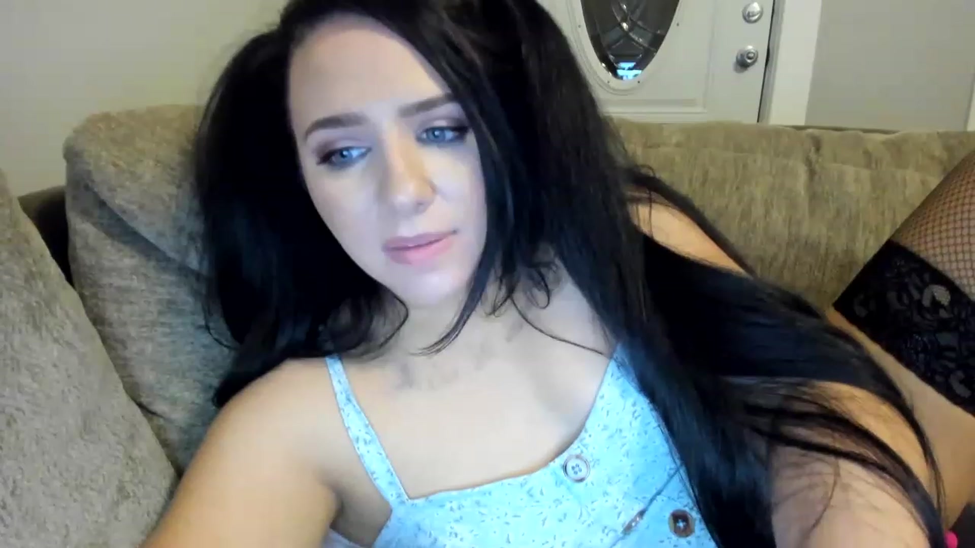 Gallery image thumbnail from AllieCat_94's myfreecams stream on, 01/09/2023, 08:31 image 16 of 20