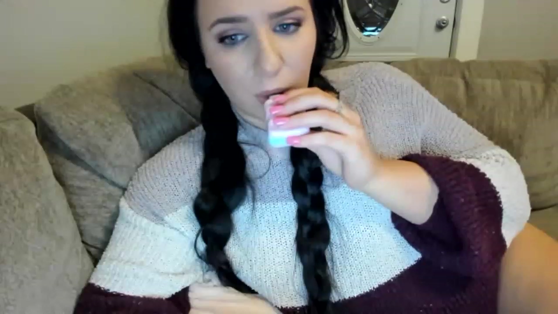 Gallery image thumbnail from AllieCat_94's myfreecams stream on, 01/13/2023, 07:55 image 14 of 20