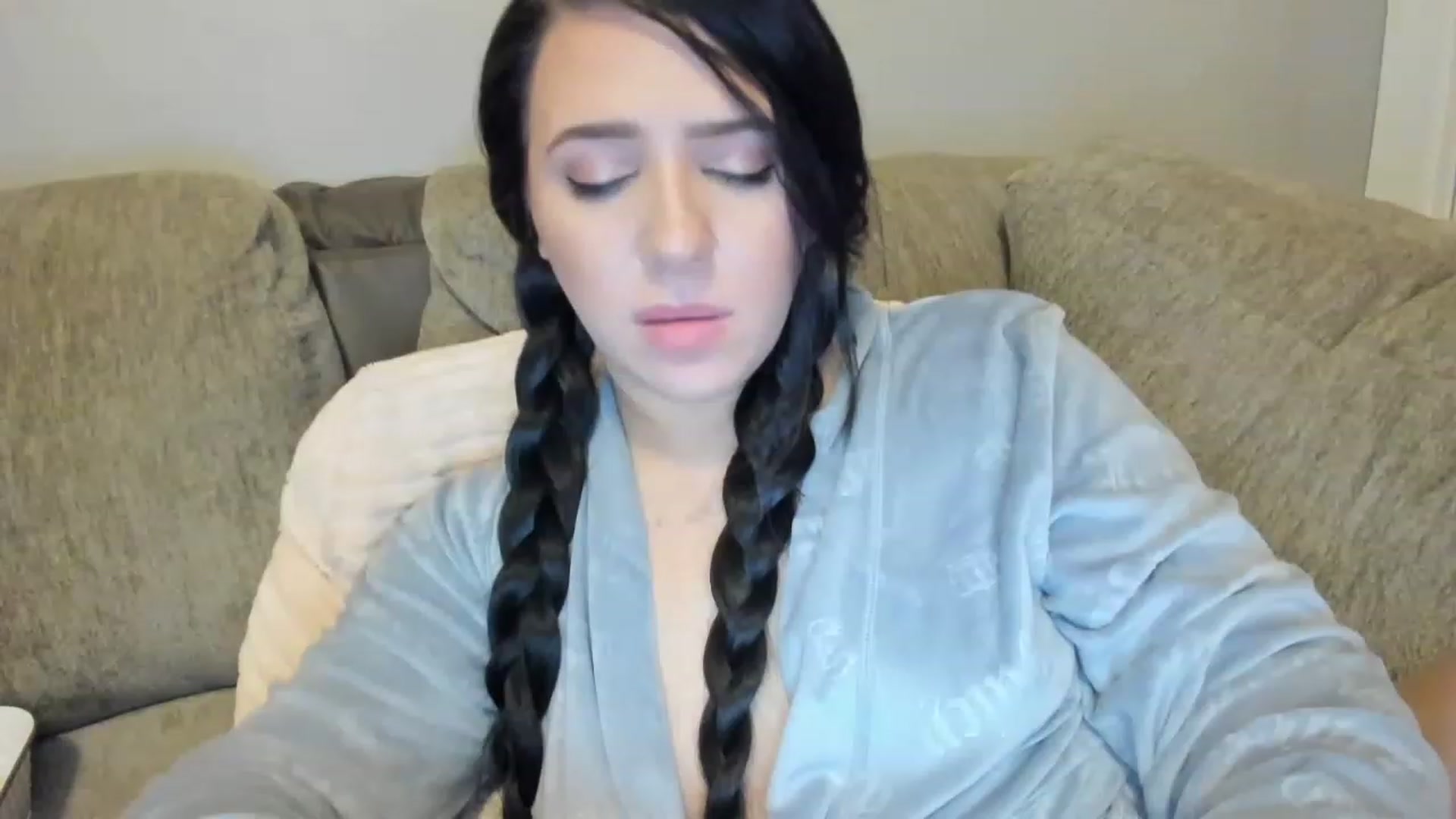 Gallery image thumbnail from AllieCat_94's myfreecams stream on, 01/29/2023, 08:49 image 12 of 20