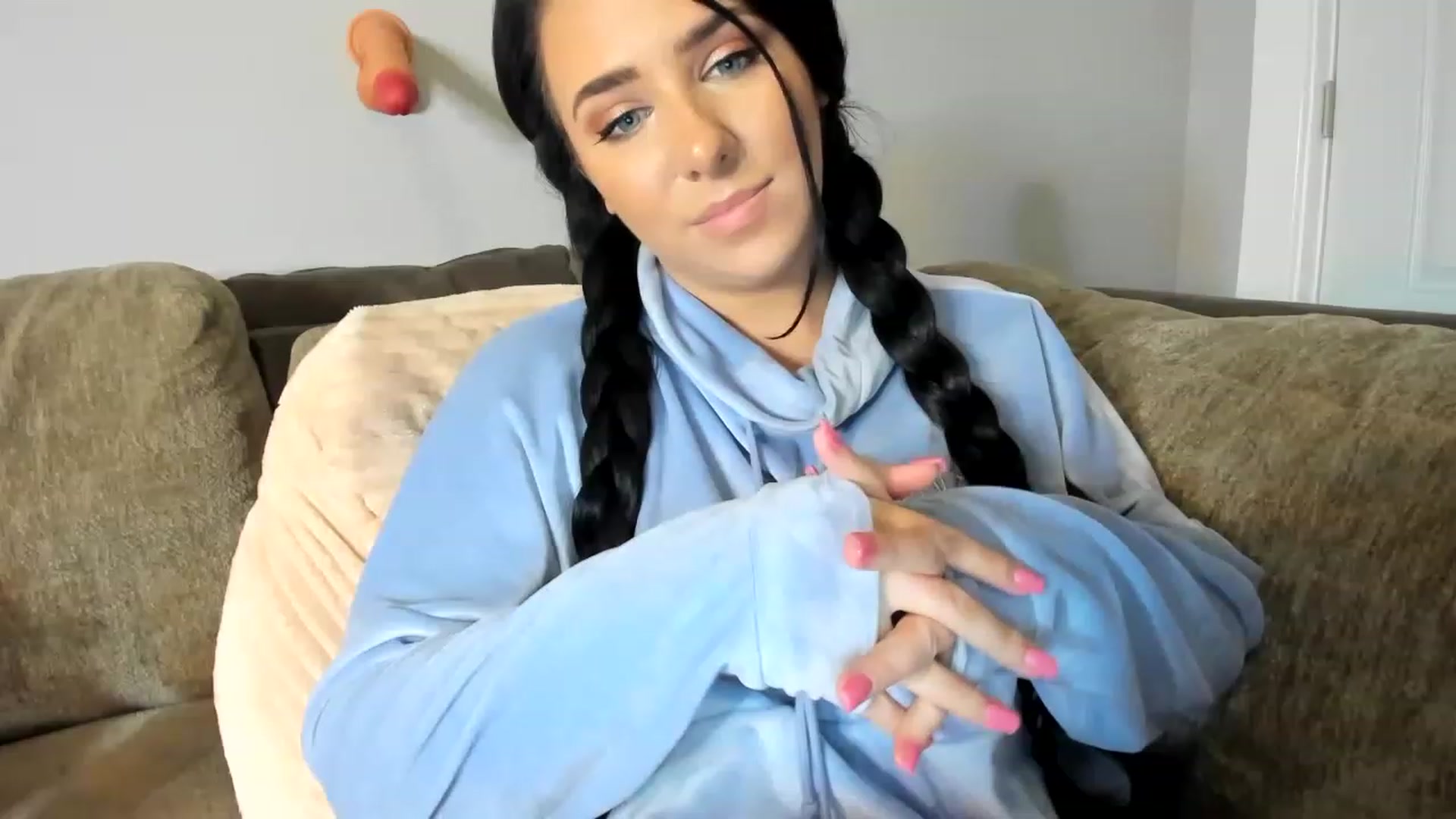 Gallery image thumbnail from AllieCat_94's myfreecams stream on, 02/10/2023, 08:26 image 1 of 20