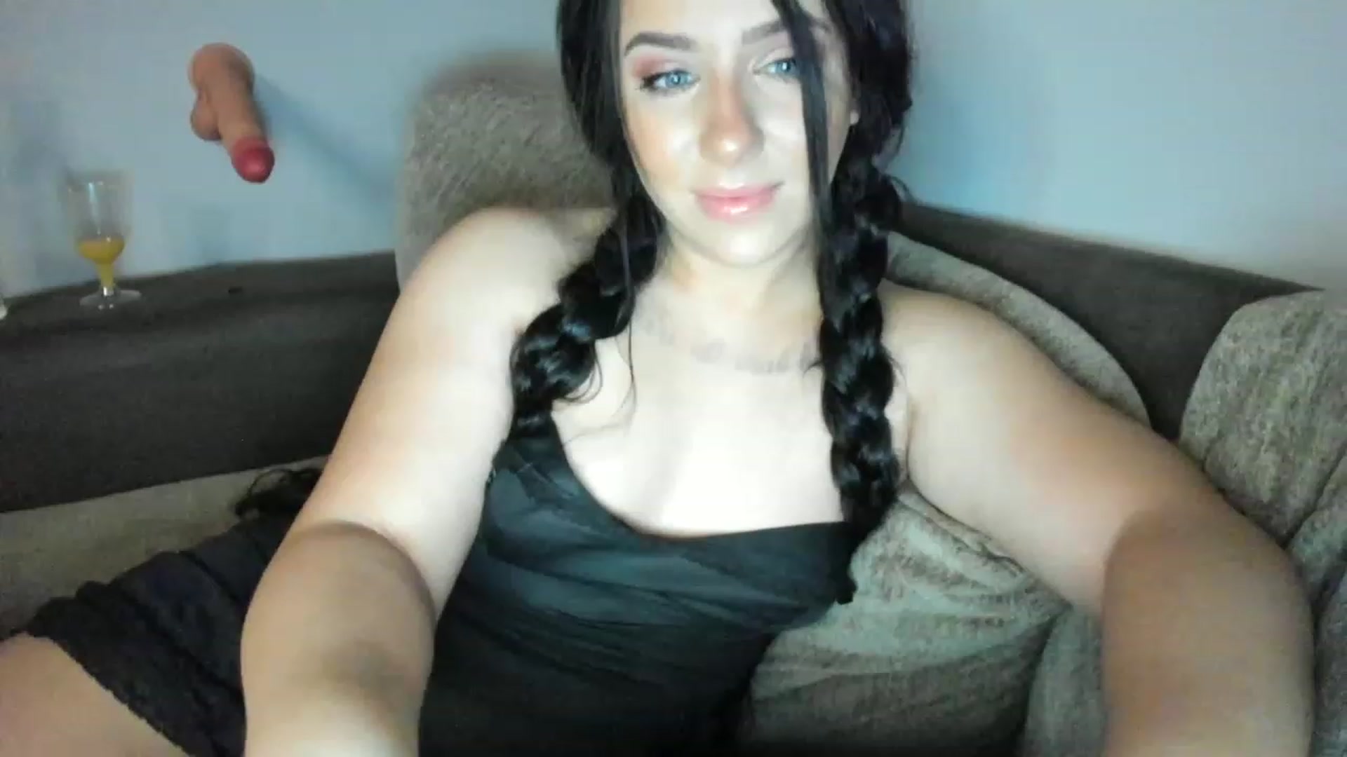 Gallery image thumbnail from AllieCat_94's myfreecams stream on, 04/18/2023, 05:47 image 19 of 20