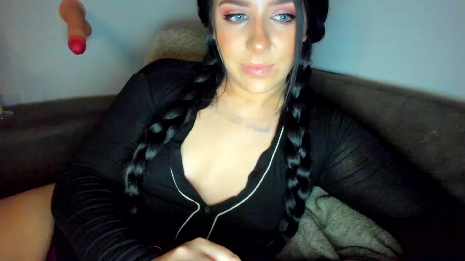 Gallery image thumbnail from AllieCat_94's myfreecams stream on, 04/19/2023, 05:44 image 11 of 20