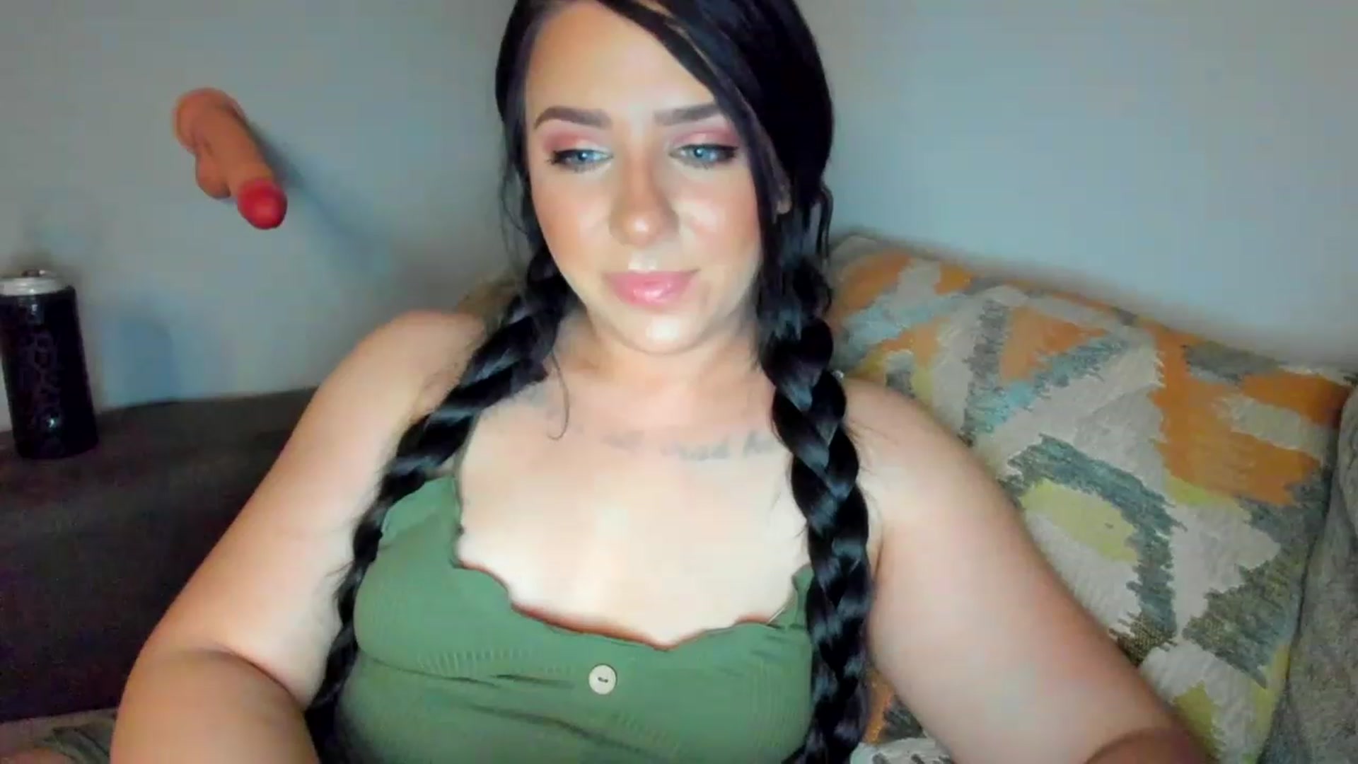 Gallery image thumbnail from AllieKat_4's myfreecams stream on, 04/21/2023, 04:54 image 4 of 20