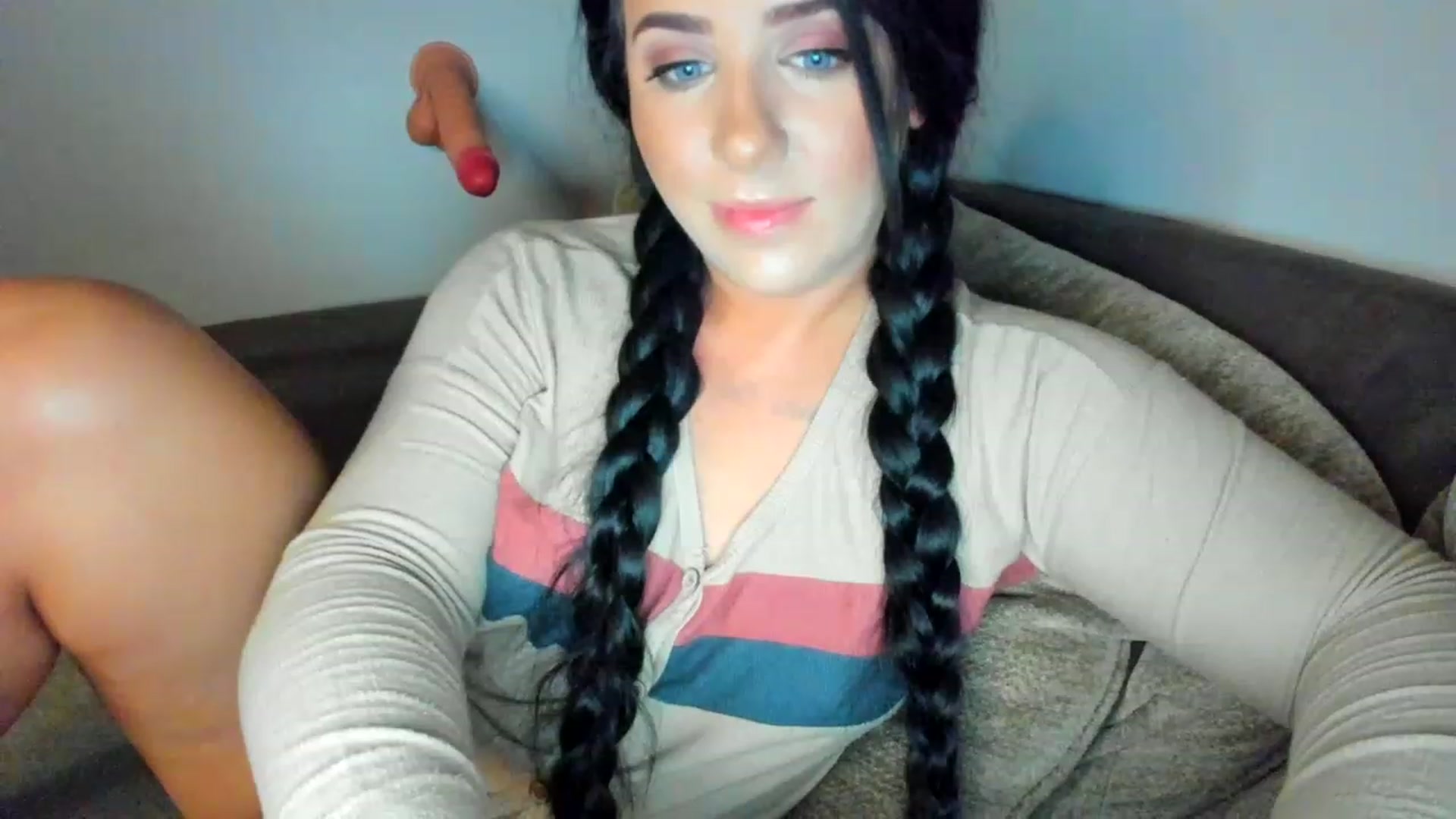Gallery image thumbnail from AllieKat_4's myfreecams stream on, 05/03/2023, 06:06 image 18 of 20