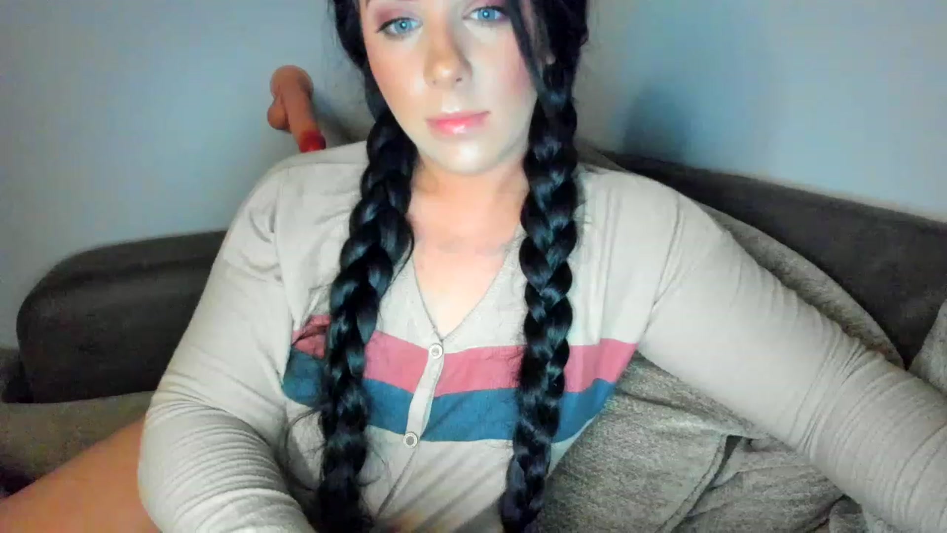Gallery image thumbnail from AllieKat_4's myfreecams stream on, 05/03/2023, 06:06 image 15 of 20