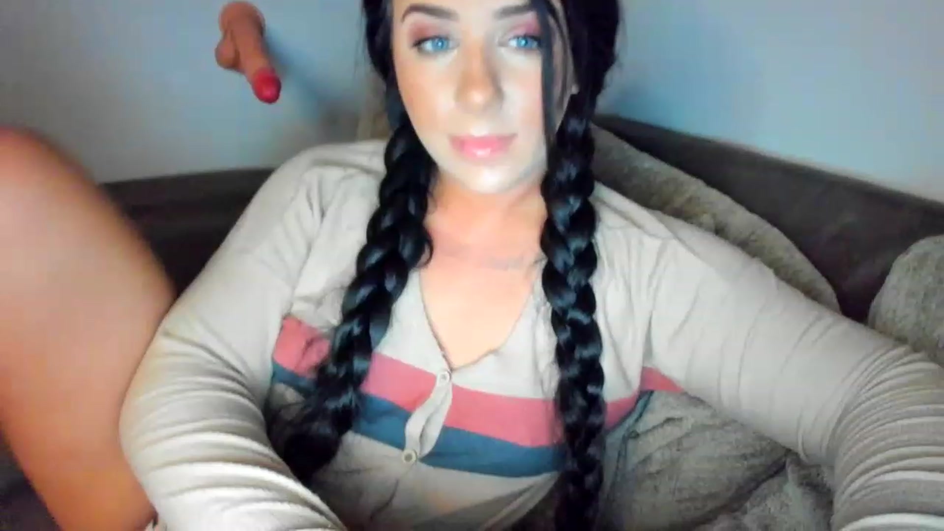 Gallery image thumbnail from AllieKat_4's myfreecams stream on, 05/03/2023, 06:06 image 8 of 20