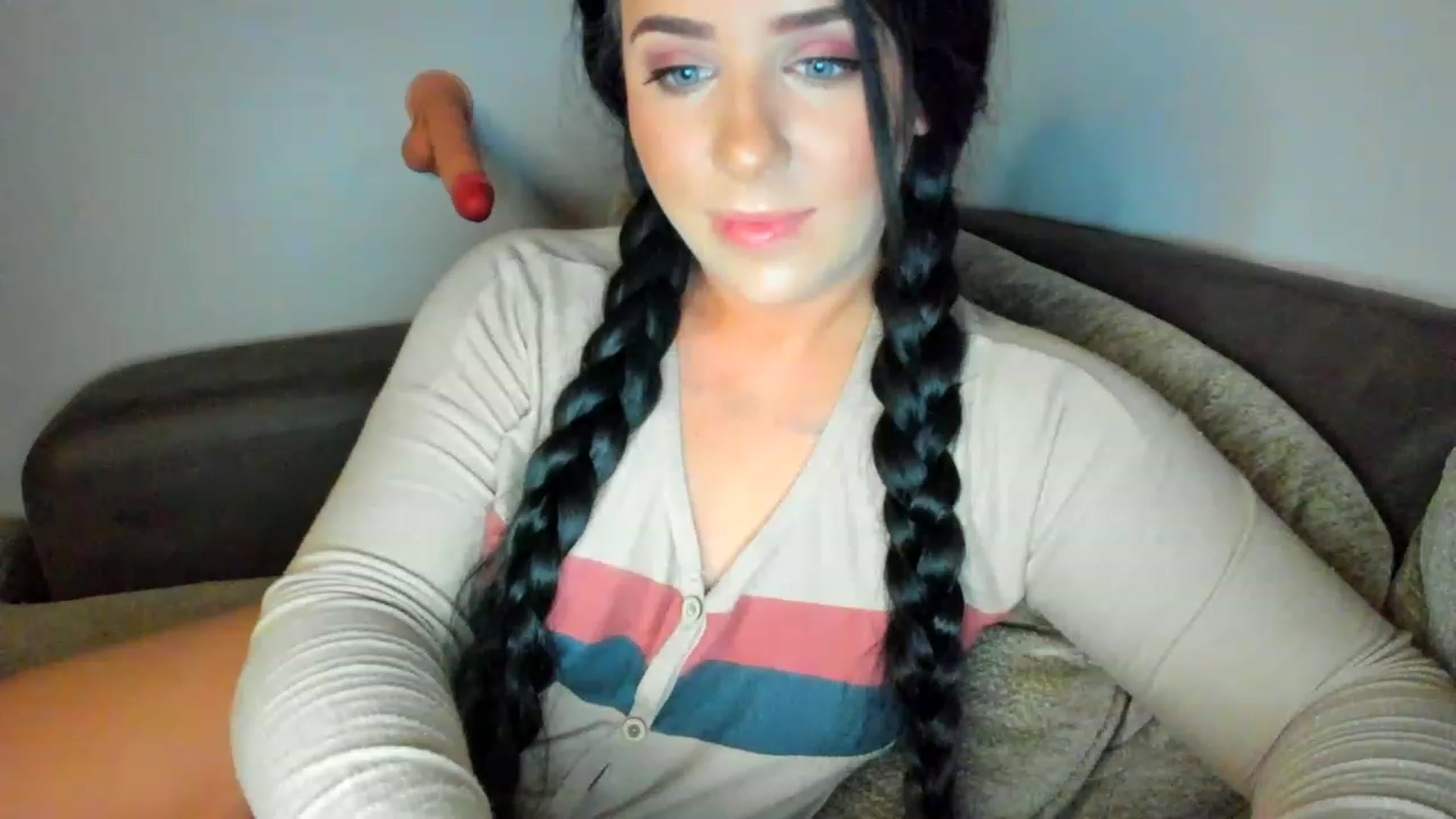 Gallery image thumbnail from AllieKat_4's myfreecams stream on, 05/03/2023, 06:06 image 17 of 20