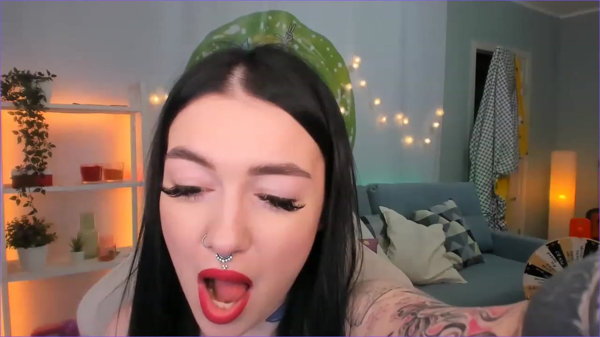 Gallery image thumbnail from AllieStark's myfreecams stream on, 11/27/2022, 23:58 image 12 of 20