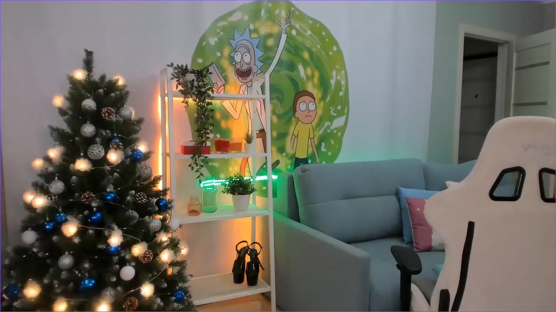 Gallery image thumbnail from AllieStark's myfreecams stream on, 12/04/2022, 23:47 image 5 of 20