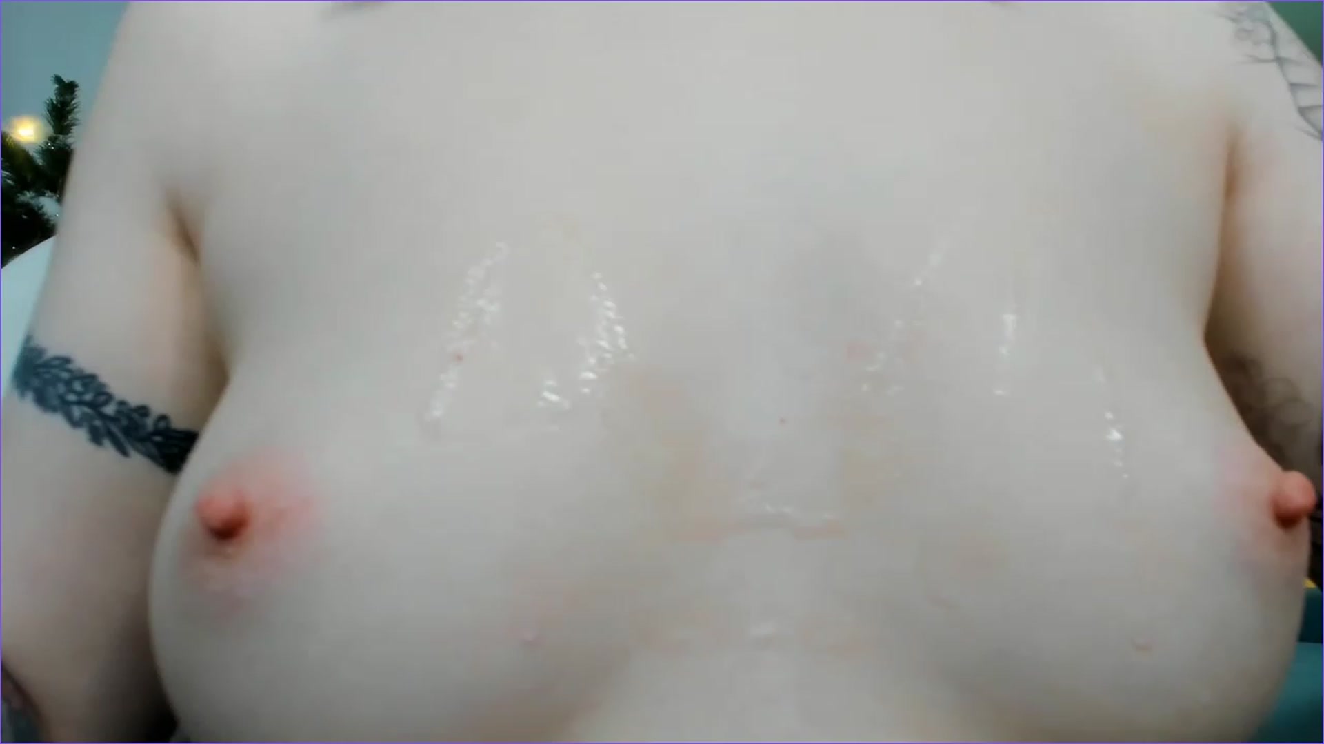 Gallery image thumbnail from AllieStark's myfreecams stream on, 12/12/2022, 02:03 image 15 of 20