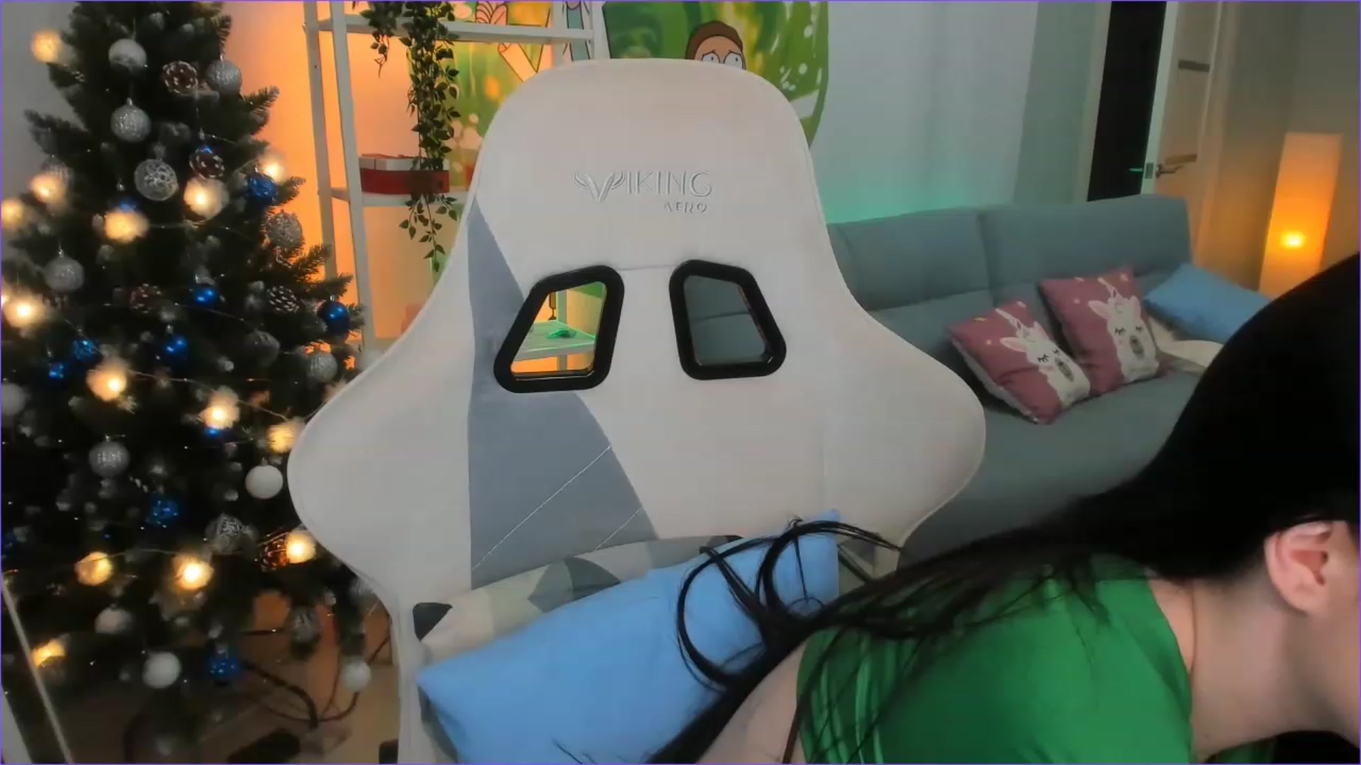 Gallery image thumbnail from AllieStark's myfreecams stream on, 12/21/2022, 02:40 image 1 of 20