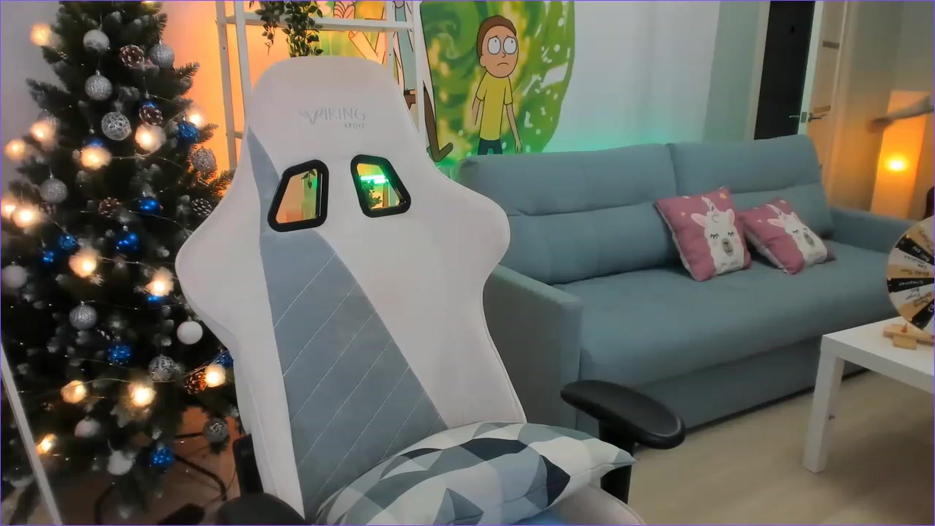 Gallery image thumbnail from AllieStark's myfreecams stream on, 12/23/2022, 02:56 image 12 of 20