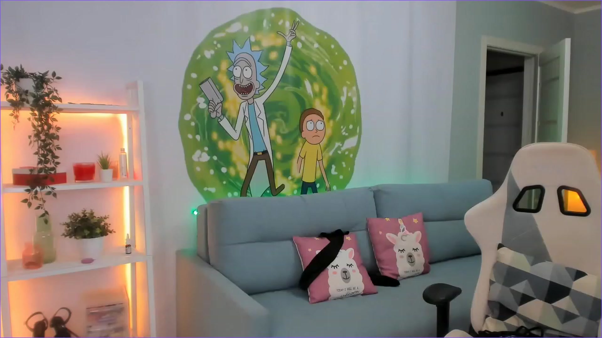 Gallery image thumbnail from AllieStark's myfreecams stream on, 02/13/2023, 04:16 image 3 of 20