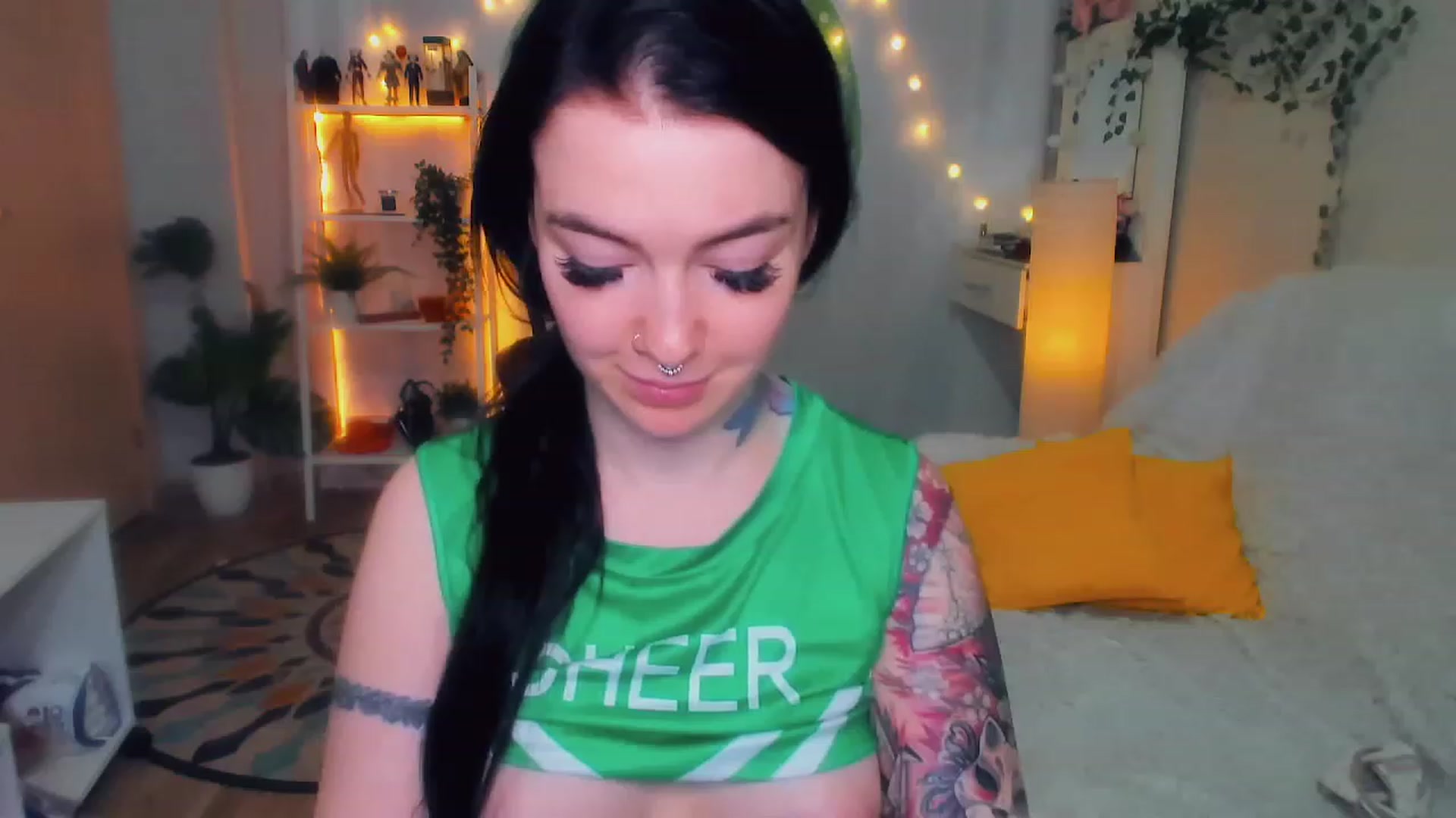 Gallery image thumbnail from AllieStark's myfreecams stream on, 03/12/2024, 09:29 image 8 of 20