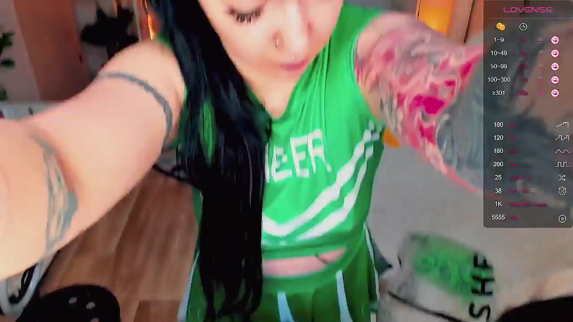 Gallery image thumbnail from AllieStark's myfreecams stream on, 03/25/2024, 09:36 image 6 of 20