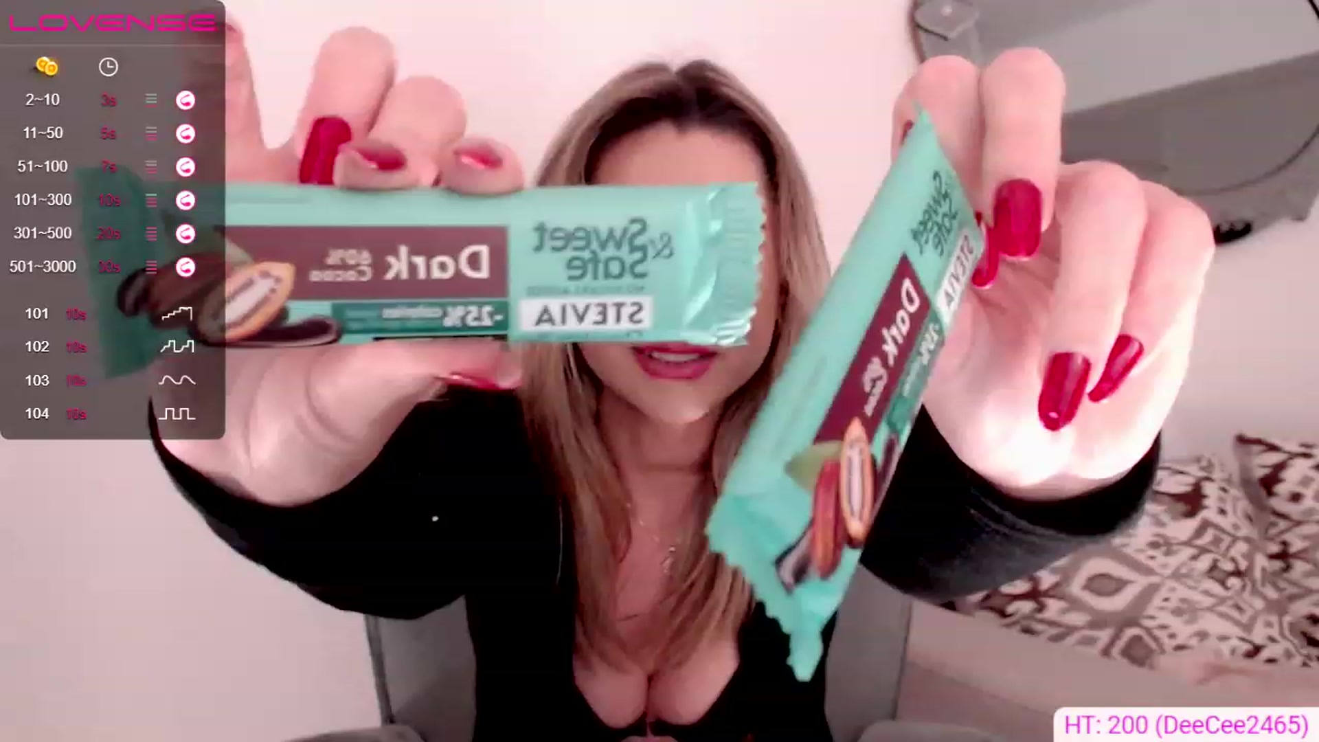 Gallery image thumbnail from AllieSweet's myfreecams stream on, 12/04/2022, 02:02 image 1 of 20
