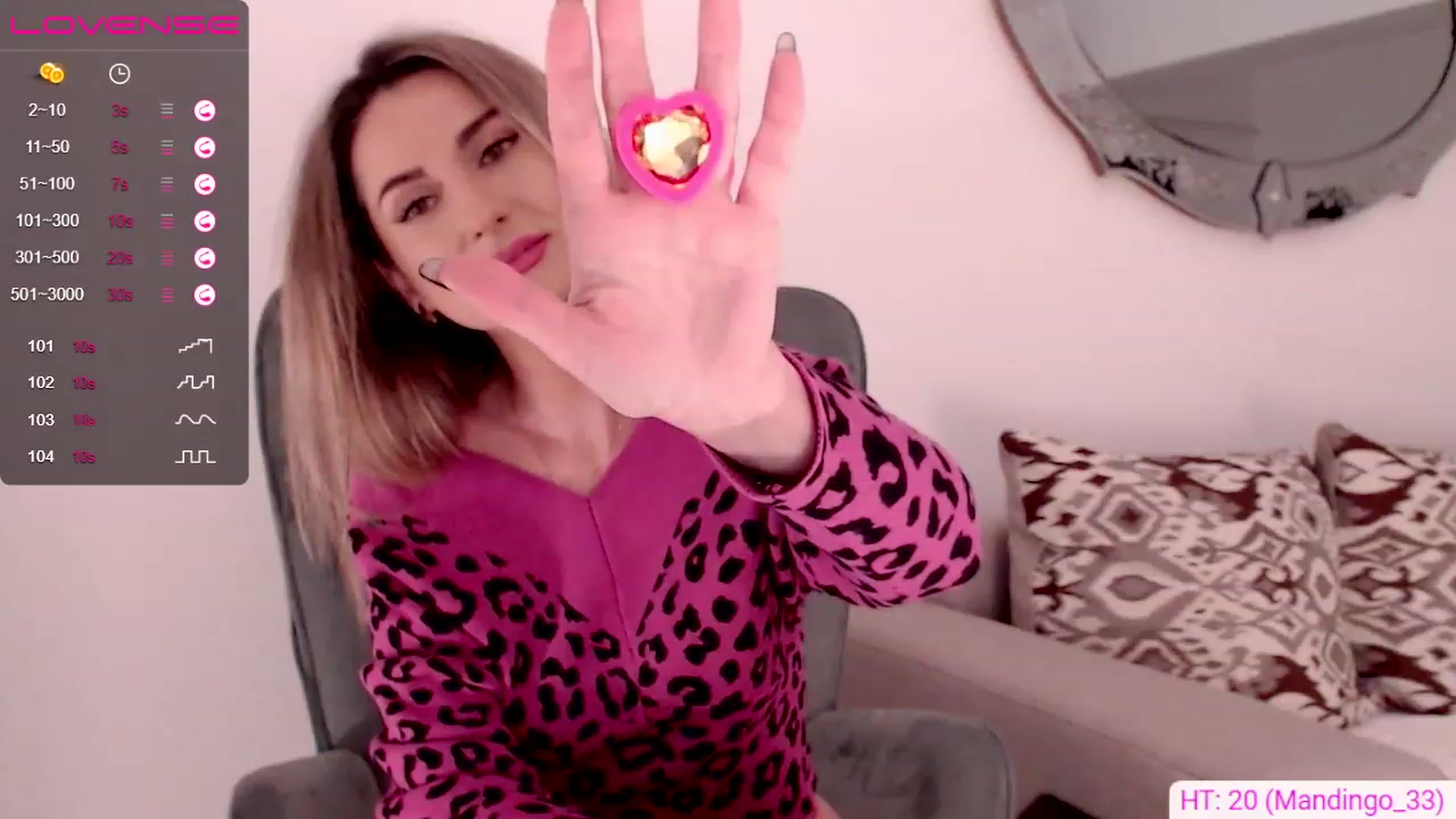 Gallery image thumbnail from AllieSweet's myfreecams stream on, 12/16/2022, 19:12 image 4 of 20
