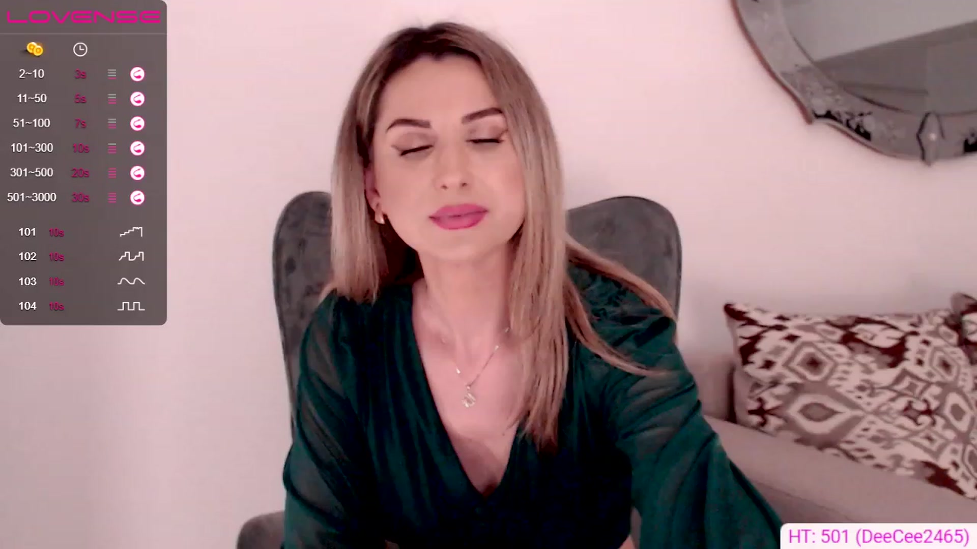 Gallery image thumbnail from AllieSweet's myfreecams stream on, 12/18/2022, 24:58 image 2 of 20